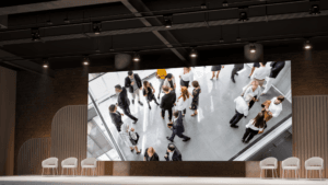 Event LED mieten für Business-Event – Teilnehmer nutzen LED-Display für Präsentationen und Networking.